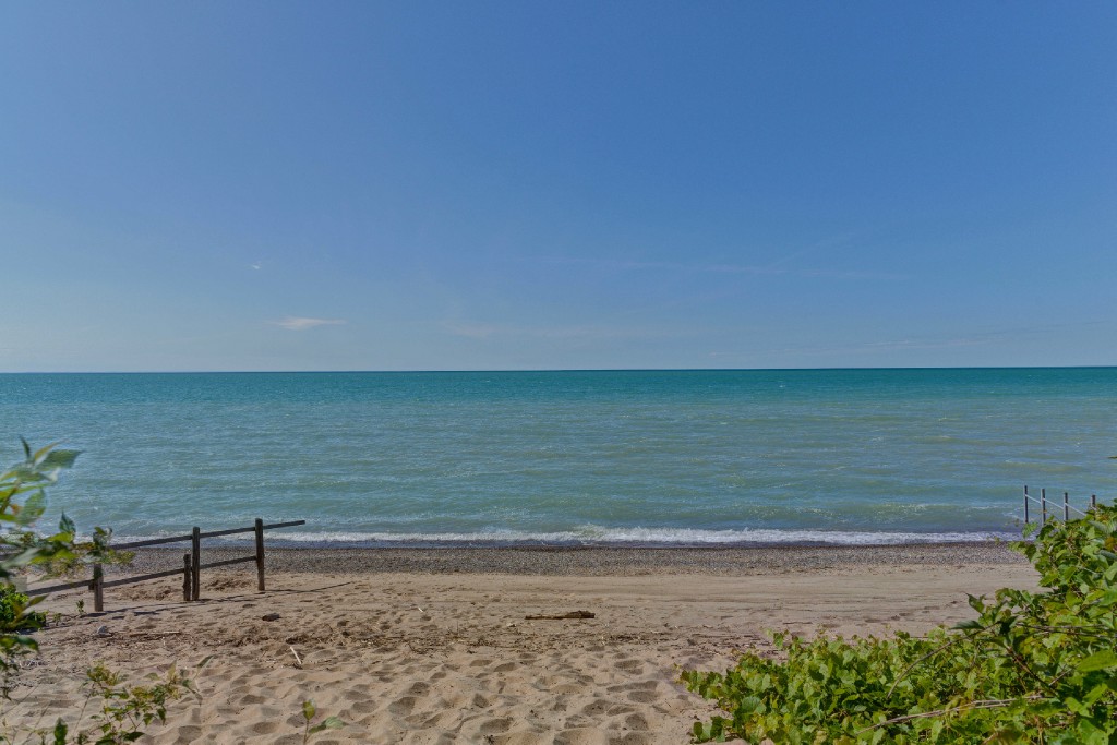 6903 ELIZABETH WAY, Plympton-Wyoming, Ontario, Canada