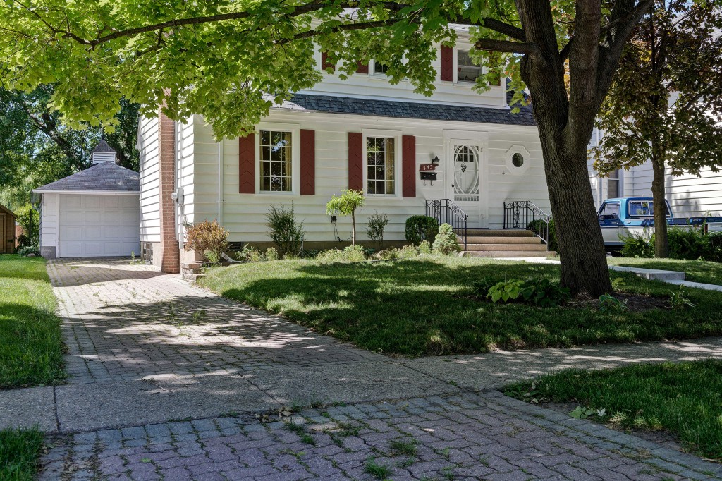 553 MC LAREN AVE, Sarnia, Ontario, Canada