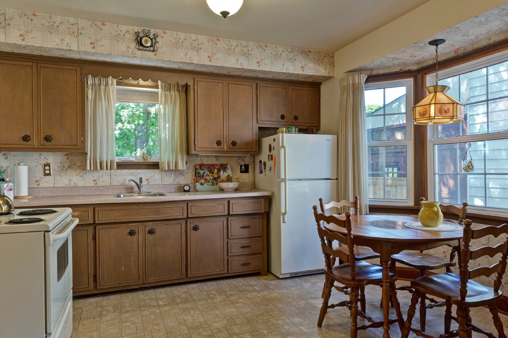 553 MC LAREN AVE, Sarnia, Ontario, Canada