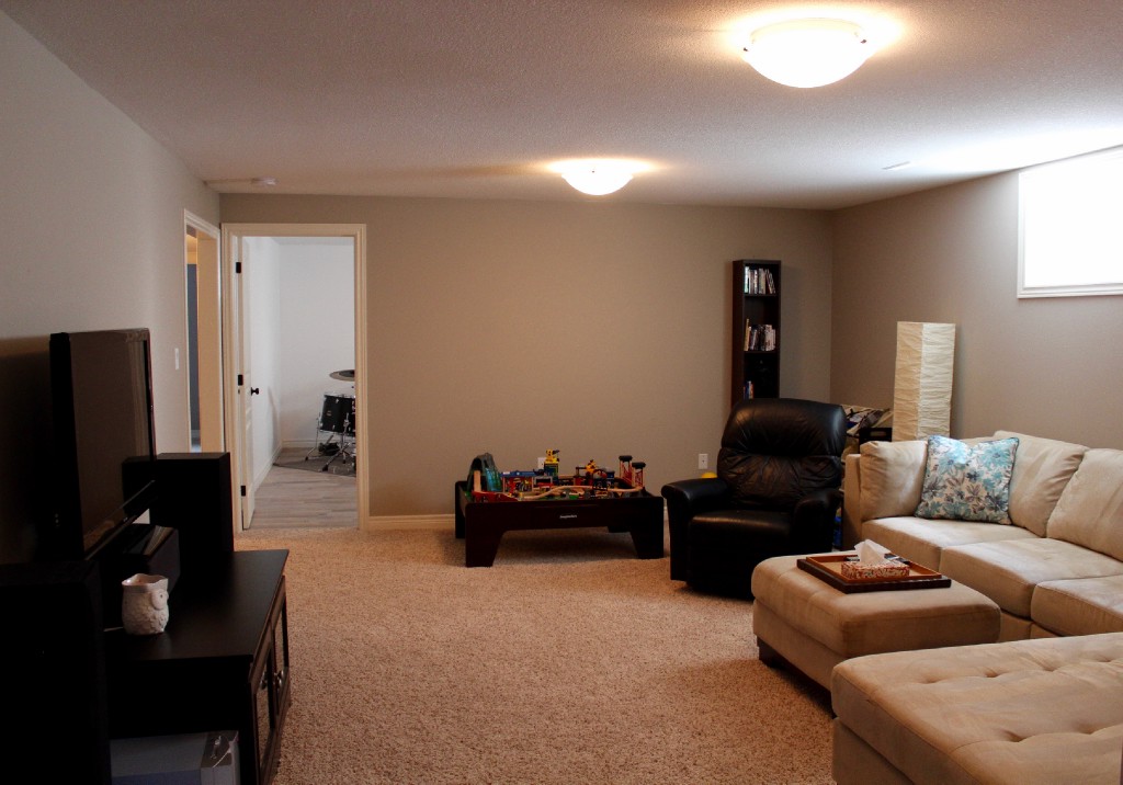 106 SANDPIPER DR, Sarnia, Ontario, Canada