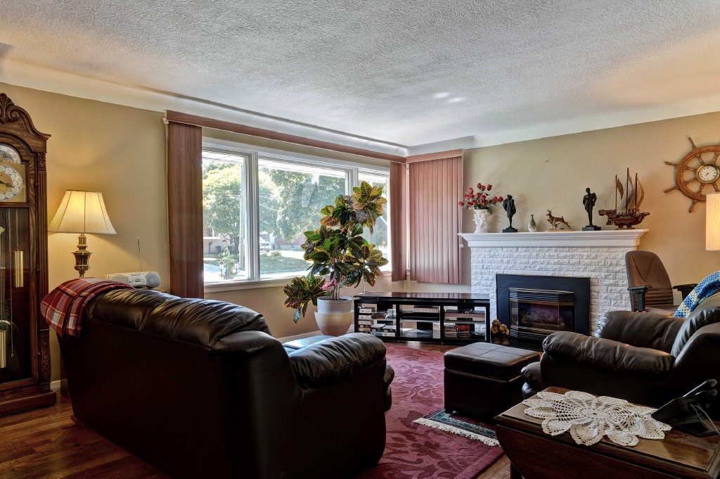 1223 MARCIN RD, Sarnia, Ontario, Canada