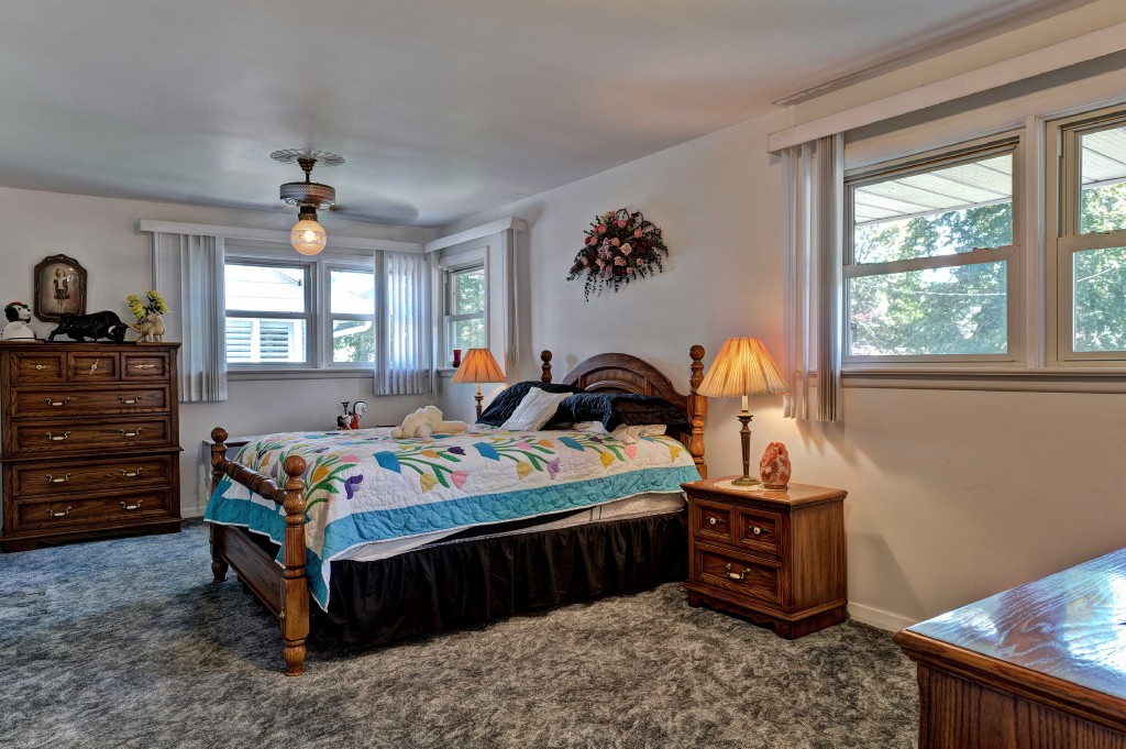 1223 MARCIN RD, Sarnia, Ontario, Canada