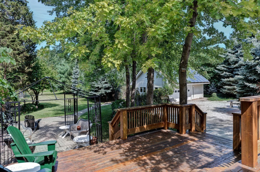 1022 LONDON RD, Sarnia, Ontario, Canada