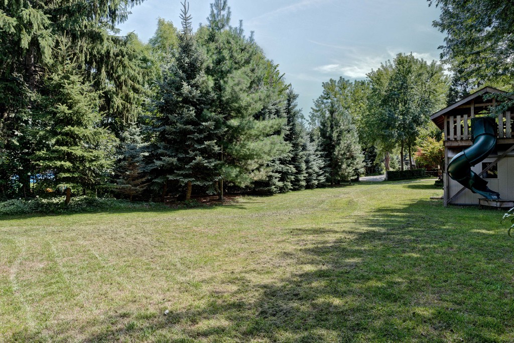 1022 LONDON RD, Sarnia, Ontario, Canada