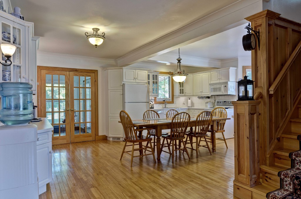 1022 LONDON RD, Sarnia, Ontario, Canada