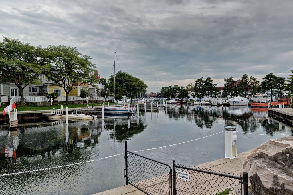 1500 VENETIAN BLVD W-40, Point Edward, Ontario, Canada