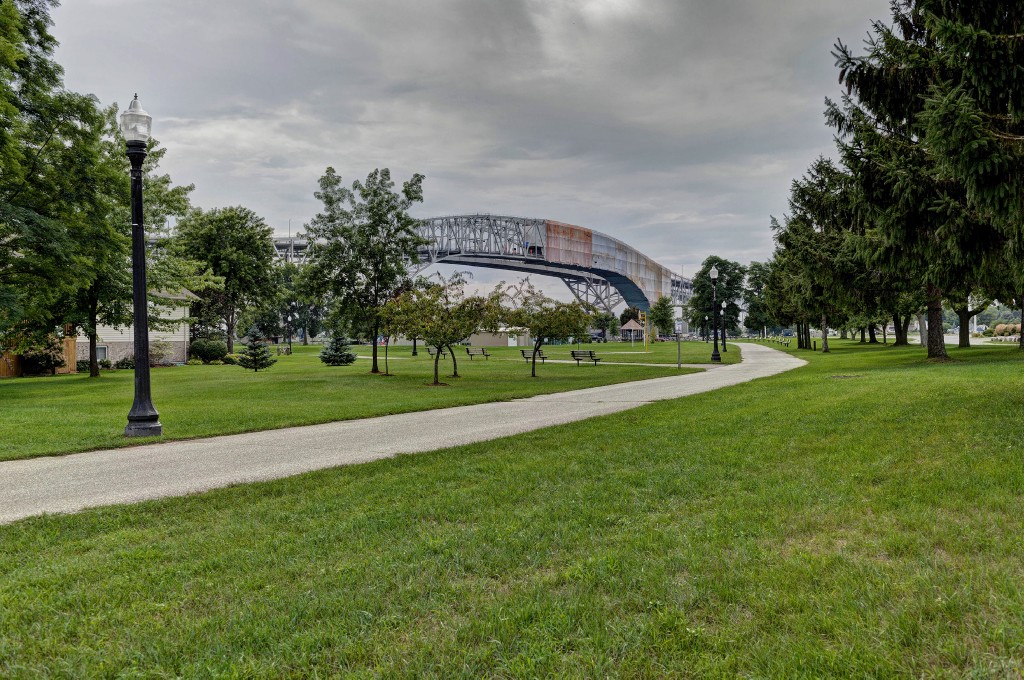 1500 VENETIAN BLVD W-40, Point Edward, Ontario, Canada