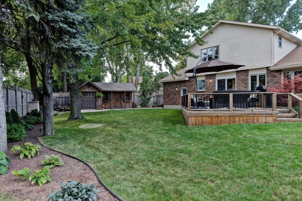 1985 WINSLOW CRES, Sarnia, Ontario, Canada