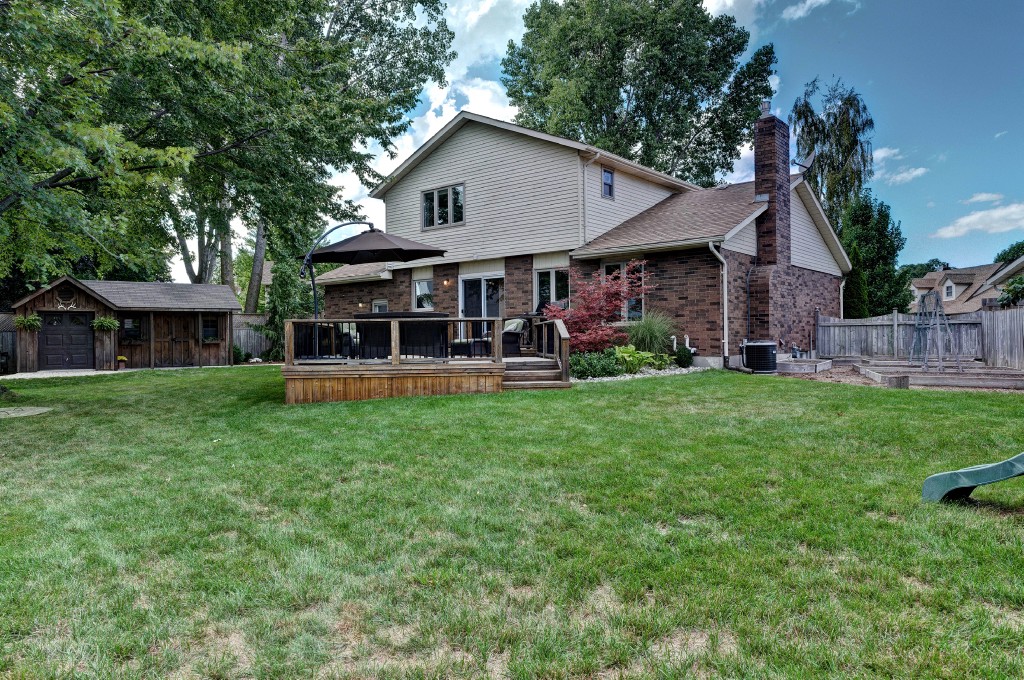 1985 WINSLOW CRES, Sarnia, Ontario, Canada