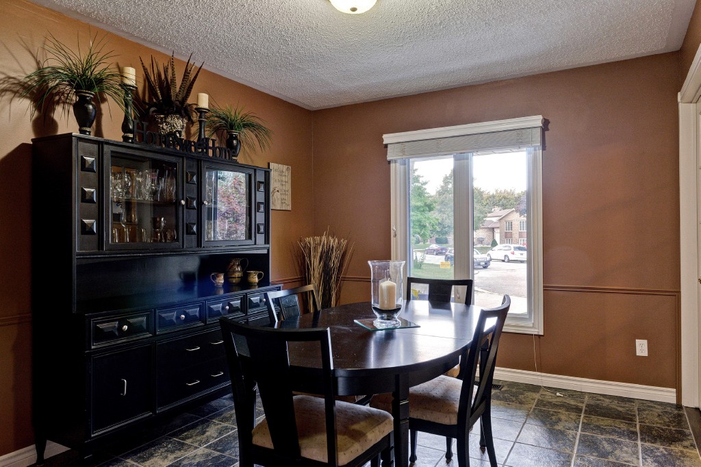 1985 WINSLOW CRES, Sarnia, Ontario, Canada
