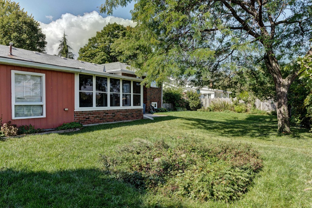 1148 WILSON DR, Sarnia, Ontario, Canada
