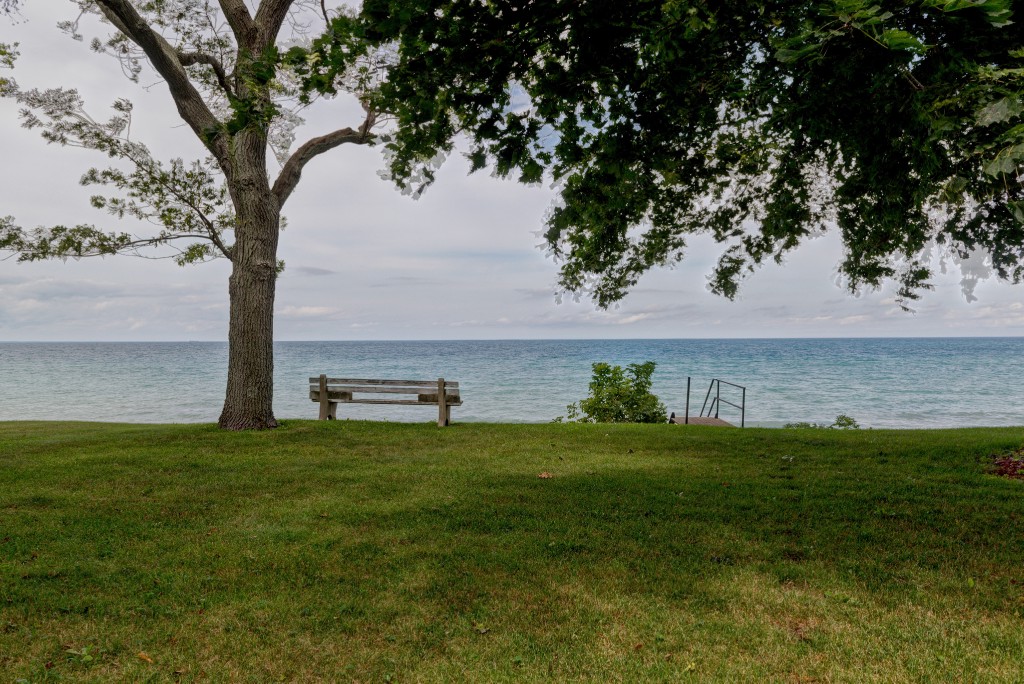 2060 LAKESHORE RD, Sarnia, Ontario, Canada