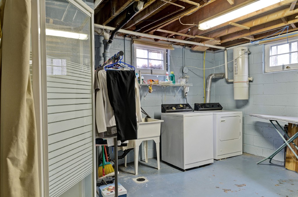 607 CATHCART BLVD, Sarnia, Ontario, Canada