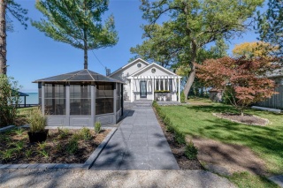 1832 LAKESHORE Road, Sarnia Ontario, Canada