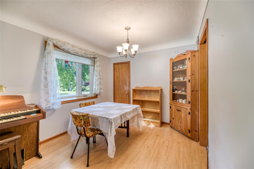 2062 CLARENCE Street, Sarnia, Ontario, Canada