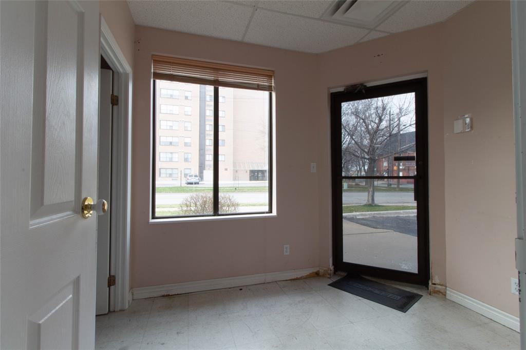 189 WELLINGTON Street Unit# 1, Sarnia, Ontario, Canada