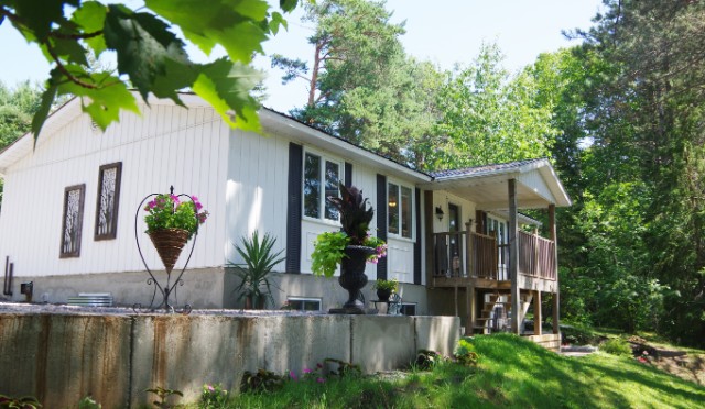 60 Chadbourne Dr, North Bay Ontario, Canada