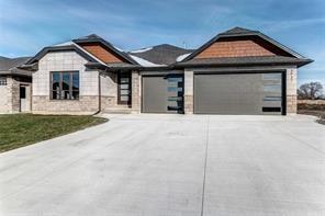 3937 ARIE Court, Plympton-Wyoming Ontario, Canada