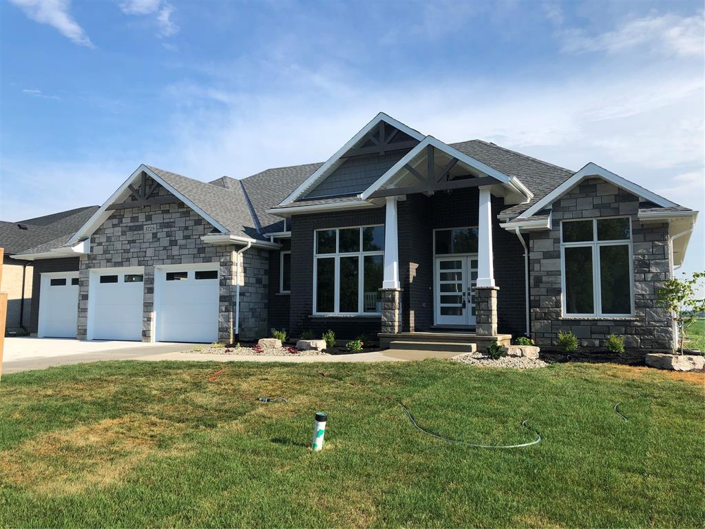 3729 QUEEN Street, Plympton-Wyoming Ontario, Canada