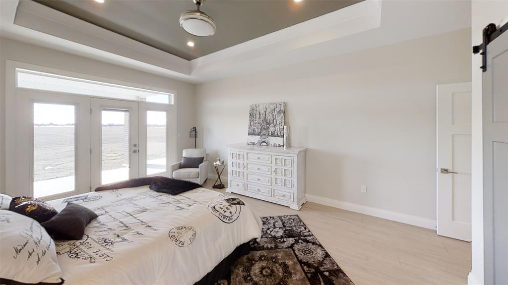 3729 QUEEN Street, Plympton-Wyoming Ontario, Canada