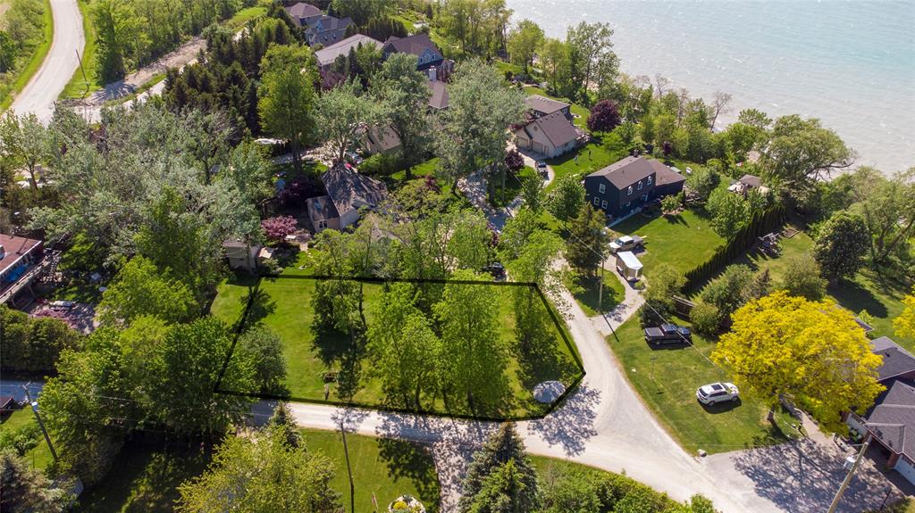 3695 BEVERLY GLEN, Plympton-Wyoming, Ontario, Canada