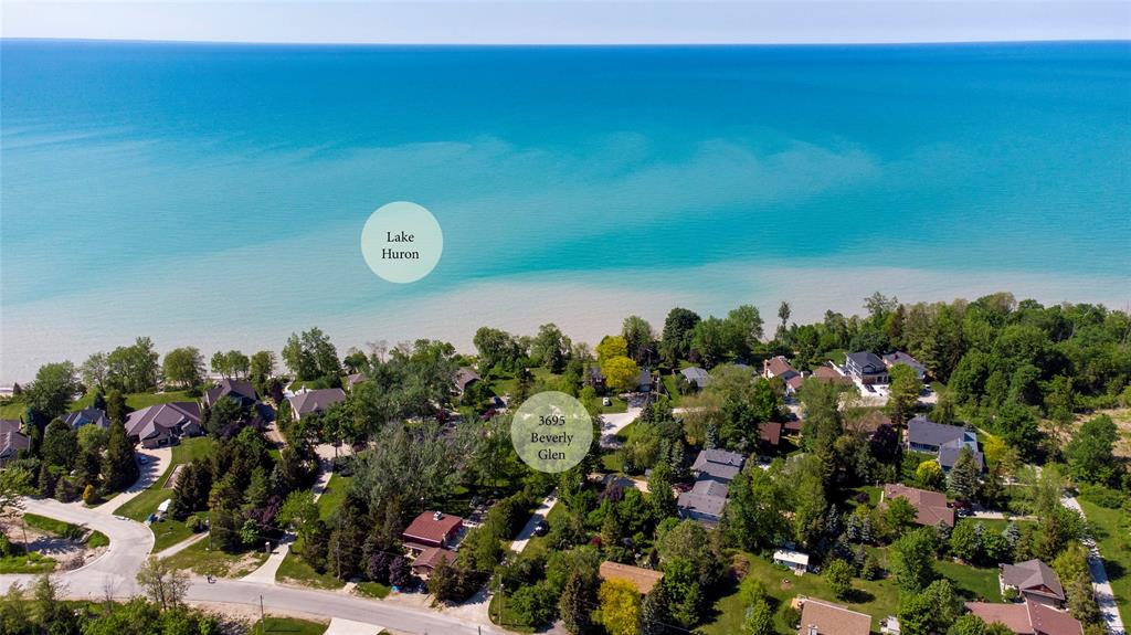 3695 BEVERLY GLEN, Plympton-Wyoming, Ontario, Canada