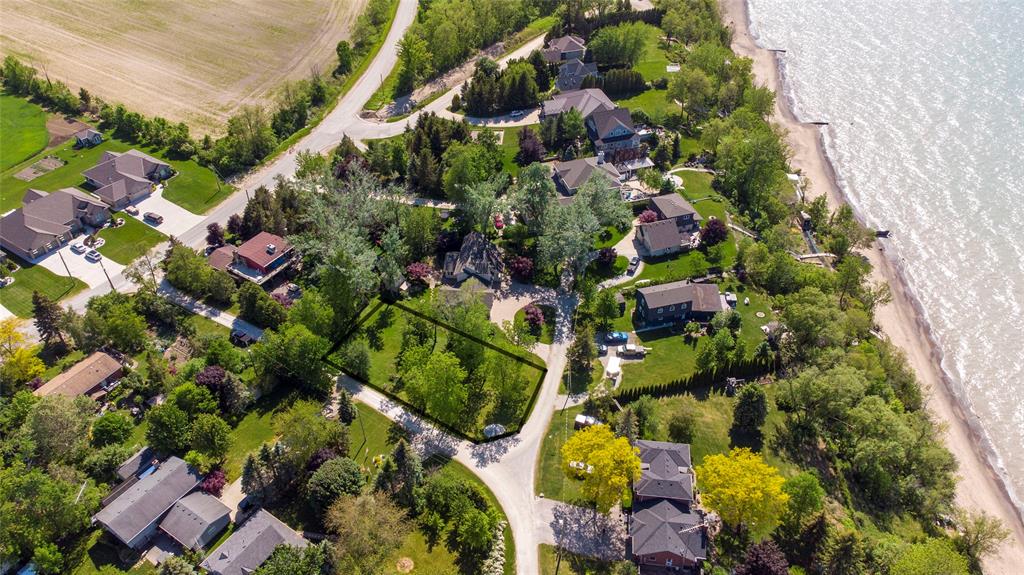 3695 BEVERLY GLEN, Plympton-Wyoming, Ontario, Canada