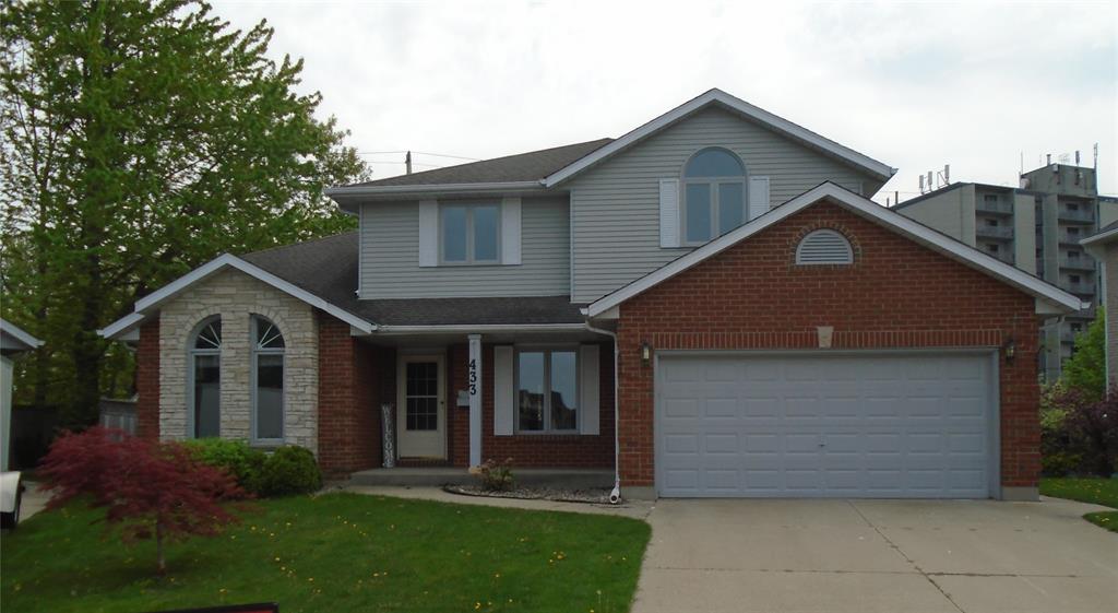 433 ST MICHAELS Court, Sarnia, Ontario, Canada