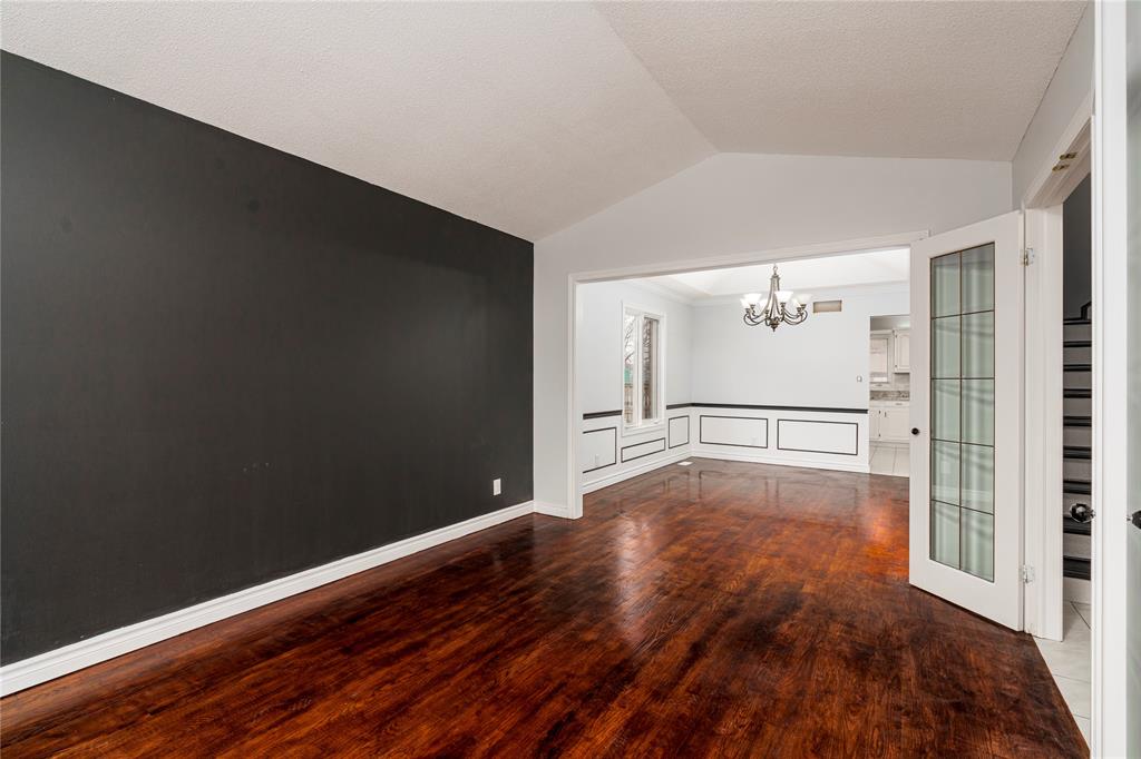 433 ST MICHAELS Court, Sarnia, Ontario, Canada