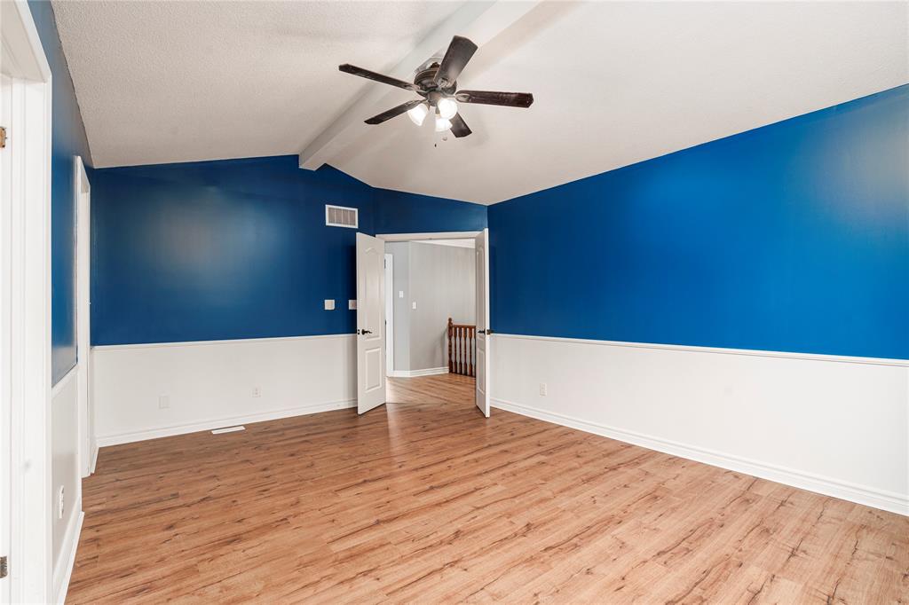 433 ST MICHAELS Court, Sarnia, Ontario, Canada