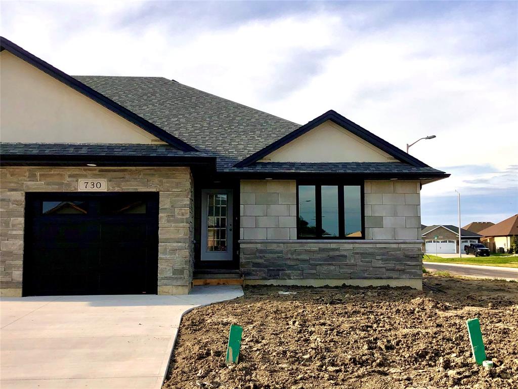 730 FERDINANDS Crescent, Sarnia Ontario, Canada