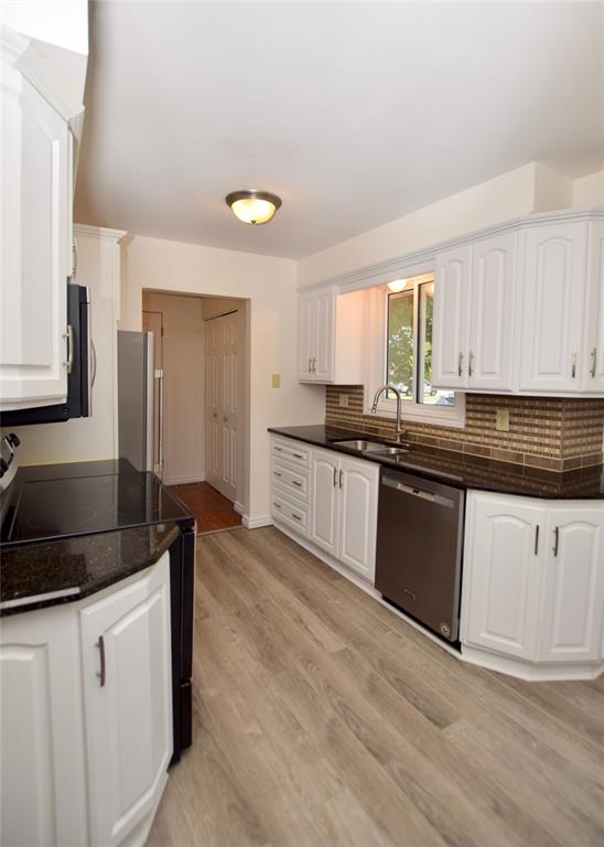 777 CARDIFF Drive, Sarnia, Ontario, Canada