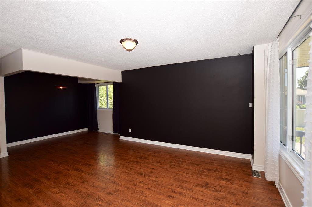 777 CARDIFF Drive, Sarnia, Ontario, Canada