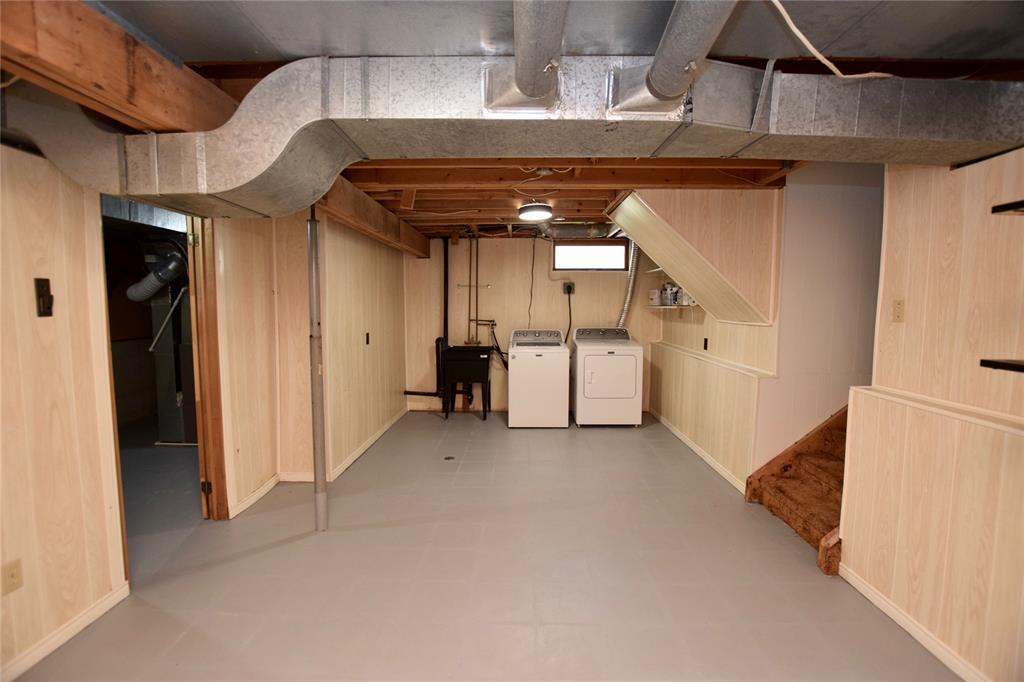 777 CARDIFF Drive, Sarnia, Ontario, Canada