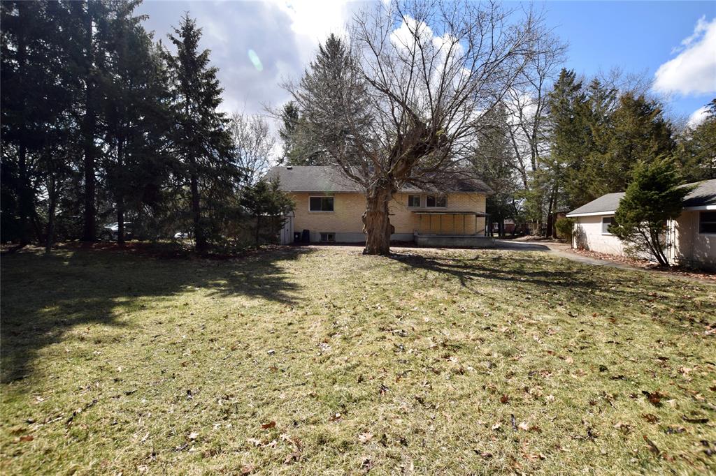 1916 BLACKWELL Road, Sarnia, Ontario, Canada
