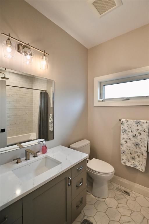 85 KAMAL Drive, Sarnia, Ontario, Canada