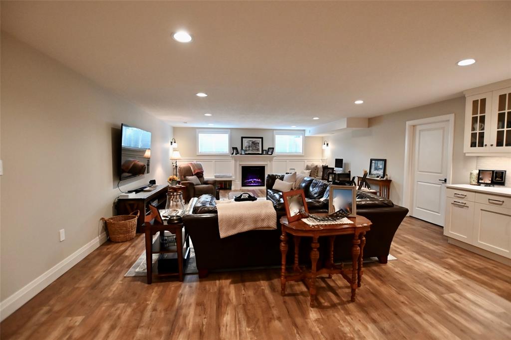 85 KAMAL Drive, Sarnia, Ontario, Canada