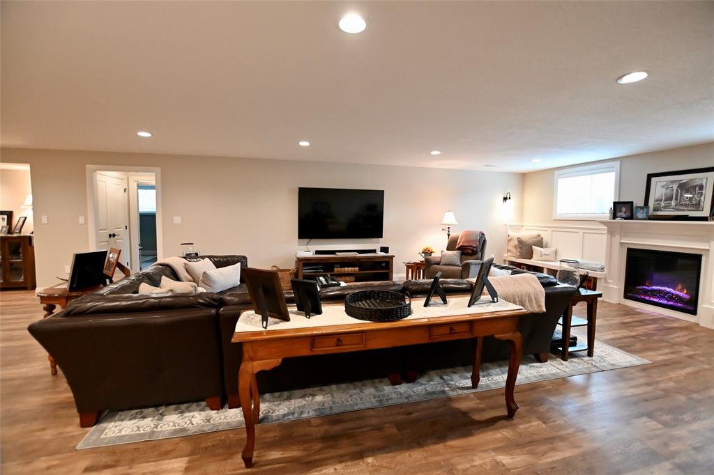 85 KAMAL Drive, Sarnia, Ontario, Canada
