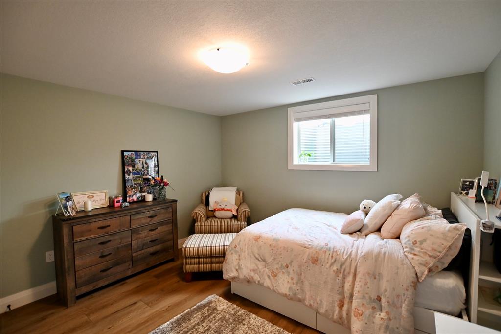 85 KAMAL Drive, Sarnia, Ontario, Canada