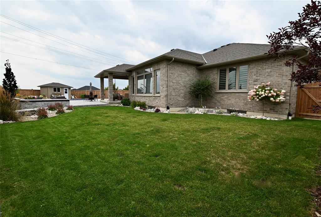 85 KAMAL Drive, Sarnia, Ontario, Canada