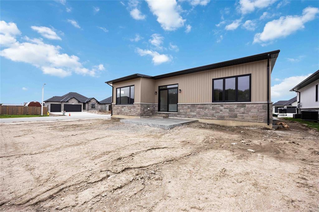 3532 Rowdy Road, Plympton-Wyoming, Ontario, Canada photo 46