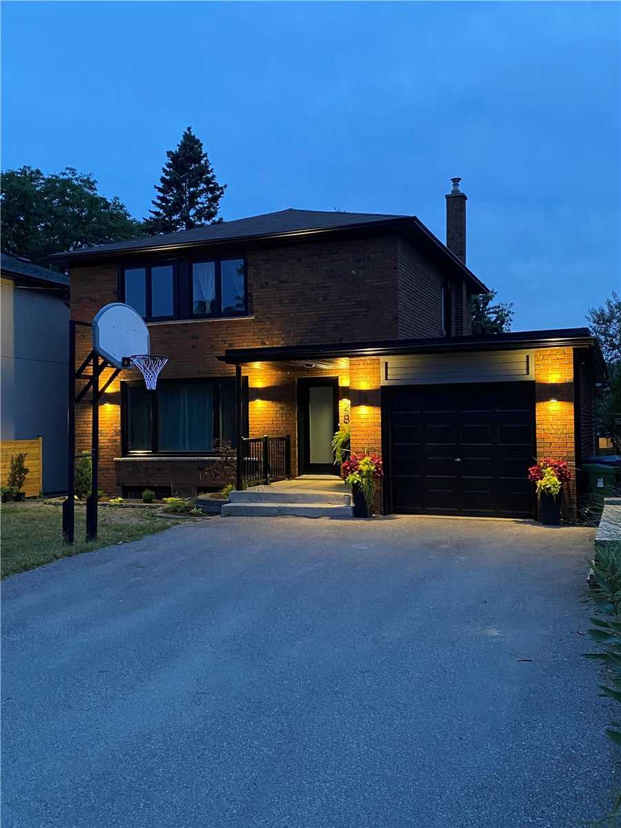 28 St Quentin Ave, Toronto Ontario, Canada