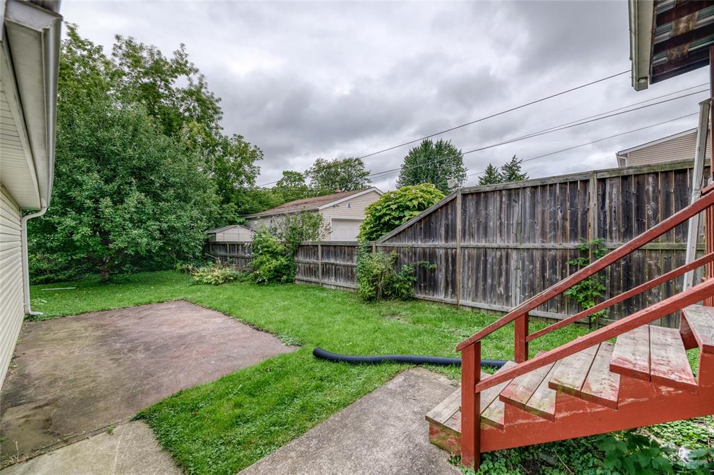 239 HARKNESS Street, Sarnia Ontario, Canada