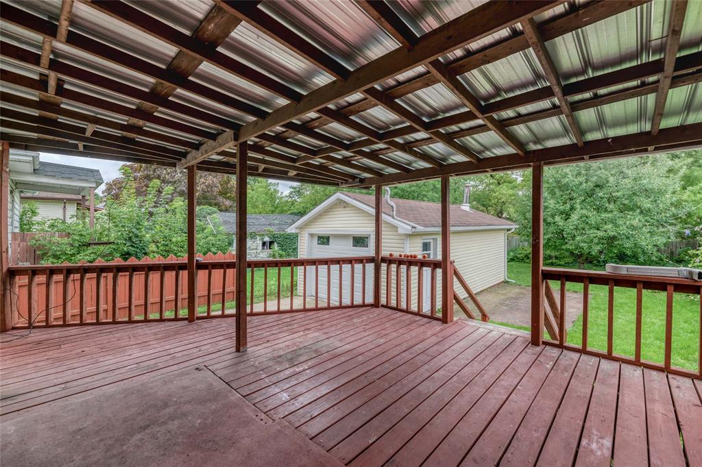 239 HARKNESS Street, Sarnia Ontario, Canada