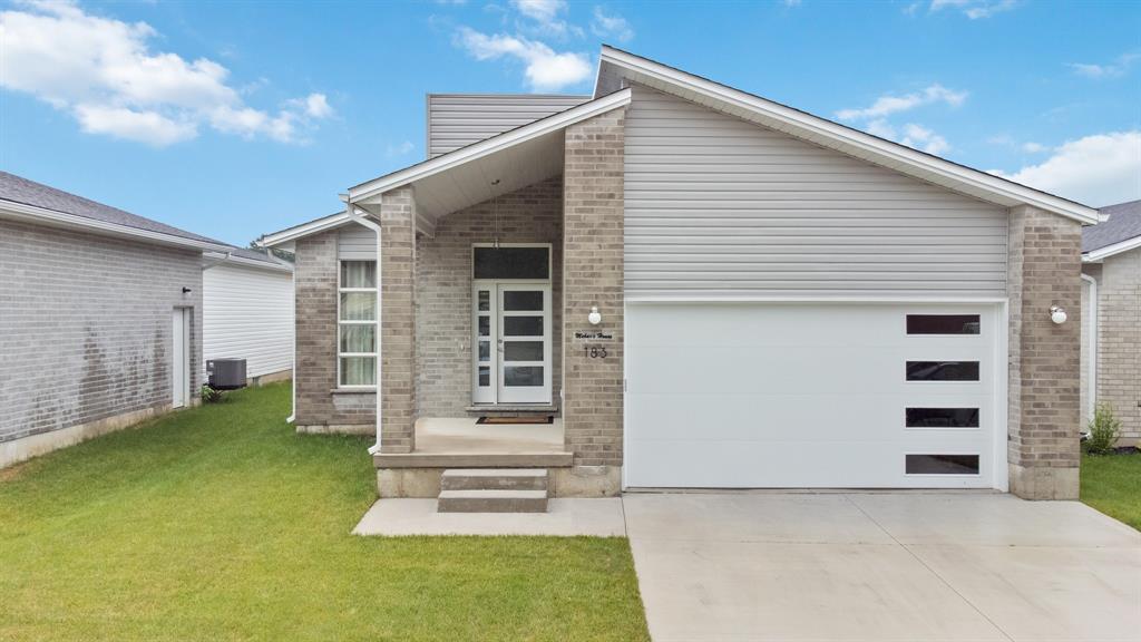 183 ESSEX Street, Sarnia, Ontario, Canada
