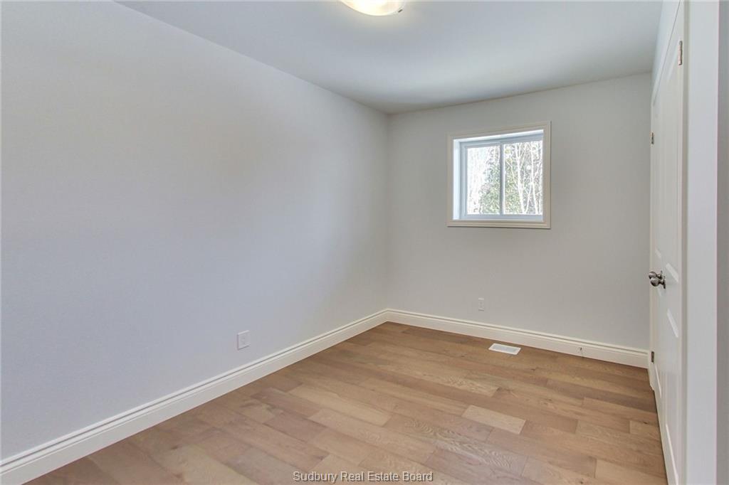 4048 Bonaventure Drive, Hanmer Ontario, Canada