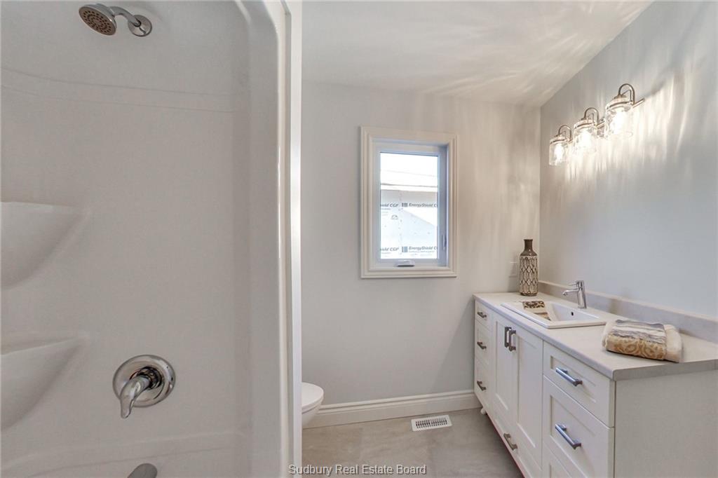 4048 Bonaventure Drive, Hanmer Ontario, Canada