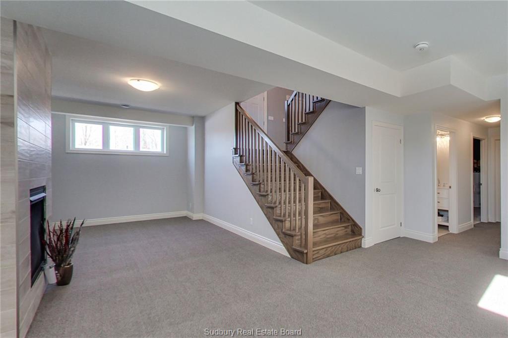 4048 Bonaventure Drive, Hanmer Ontario, Canada