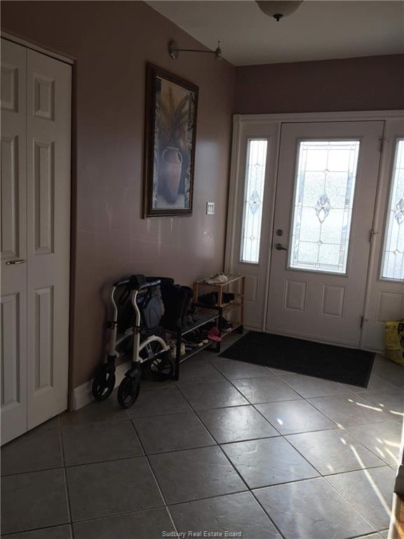 26 KING Street W, St. Charles Ontario, Canada