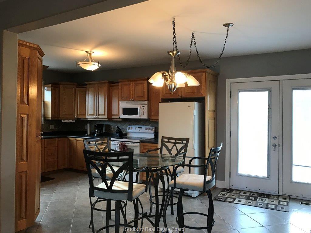 26 KING Street W, St. Charles Ontario, Canada
